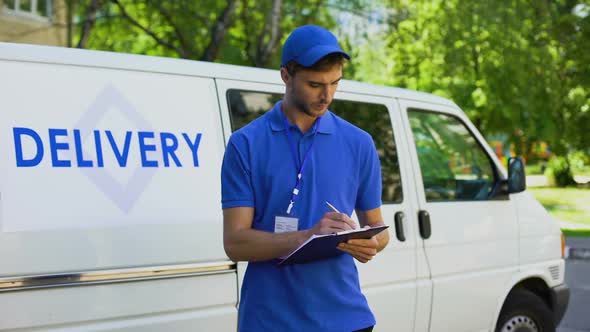 Delivery Company Worker Filling Report, Student Part-Time Job, Fast Shipment