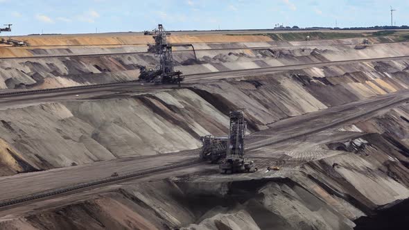 Coal mine Timelapse 01