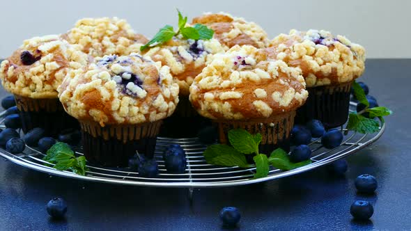 Blueberry muffin cake