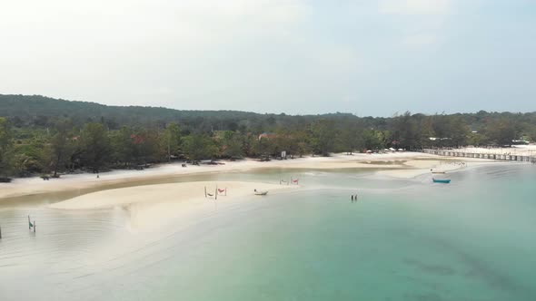 Panoramic view of paradisiac tropical beach on sunny day
