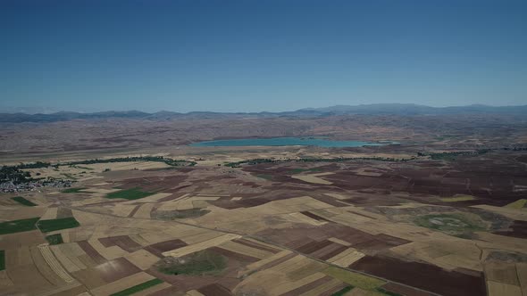 sivas zara kizilcan crater lake