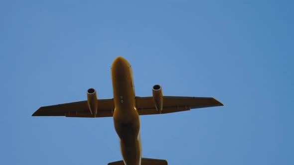 Airliner Flies Overhead