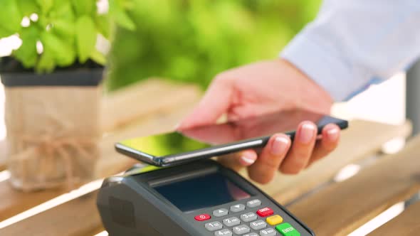 Contactless Payment with Smartphone