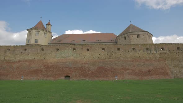 The defensive wall of the FagaraS Fortress