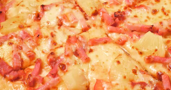 Ham cheese pizza