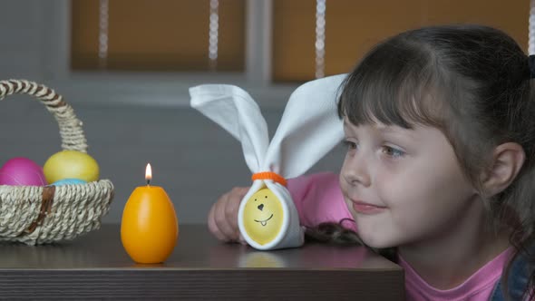 Cute girl with easter egg. 