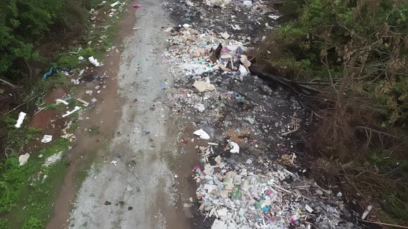 Rubbish dump throw illegal