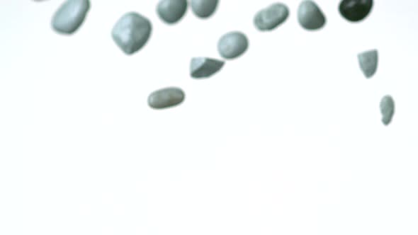 Pebble falling, Slow Motion alt