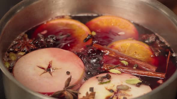 Cooking Mulled Wine Gluhwein Recipe