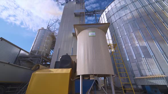 Agricultural silo. Storage and drying of cereals, wheat, corn