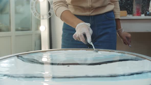 Flattening the Surface of Epoxy Resin Art Object Using a Spatula  Art Studio