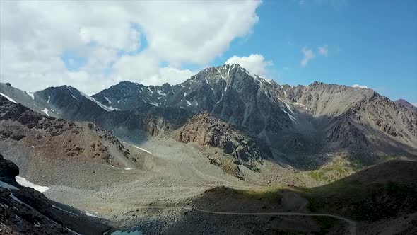 The Historical Pamir Highway Travels Through the Central Asia
