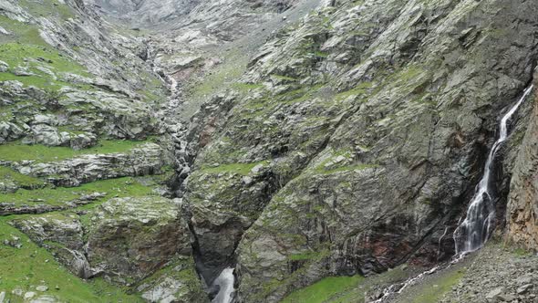 Midagrabindon Waterfalls in Caucasus Mountains