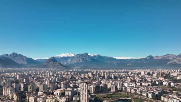 The City at The Foot of the Mountains Antalya Turkey Aerıal Vıew 4 K