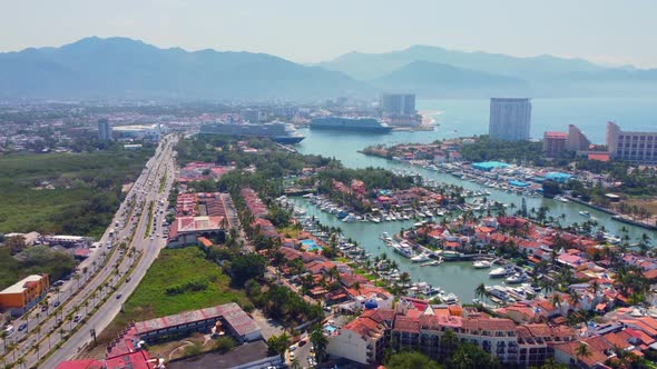 Cruceros en Puerto Vallarta