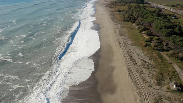 Rough ocean waves 