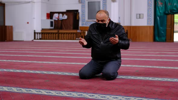 Muslim Praying