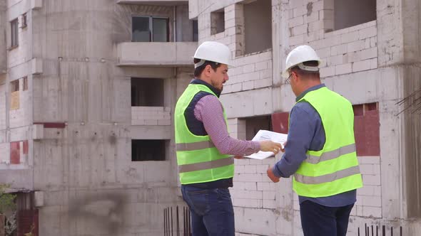 Meeting on Site between Engineer and Architect