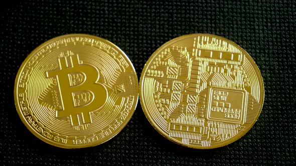 Gold Bitcoin Both Sides