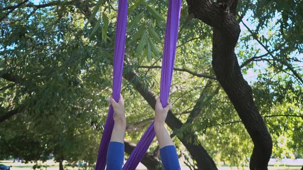 Slender Girl Sportswear is Training Aero Stretch Swing City Solar Park