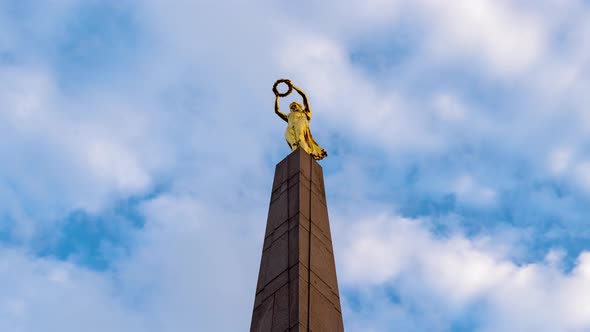 Gelle Fra - Monument du souvenir, luxembourg hyperlapse