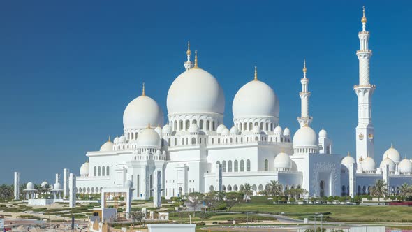 Sheikh Zayed Grand Mosque Timelapse in Abu Dhabi the Capital City of United Arab Emirates