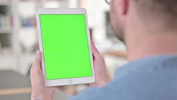 Using Tablet with Green Screen, Chroma Key