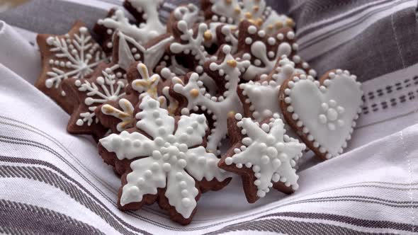 Side View of Rotating Gingerbread Cookies on Napkin