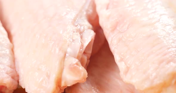 Raw chicken wings