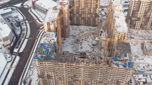 the Process of Building Modern Houses in Winter