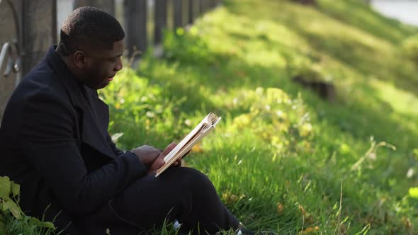 Park Reading Weekend Outdoors Dreamy Man Book Lawn