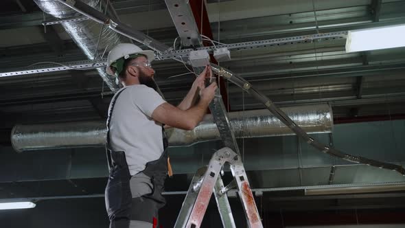 Electrical Maintenance and Repair in the Industrial Building