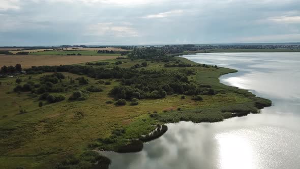 Yanovichskoe Lake And The Vymnyanka River 18