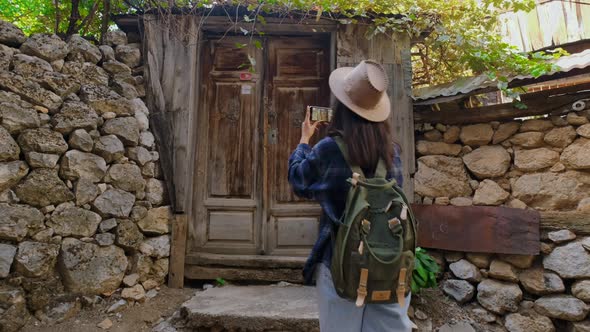 Photographing Wooden Door With Phone