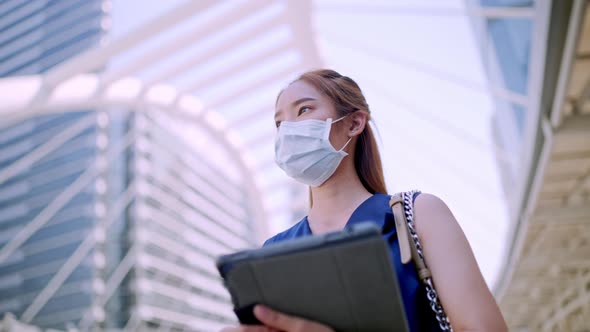 Office Girl in the city (Bangkok), wear a mask