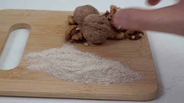 Alternative Walnuts Flour