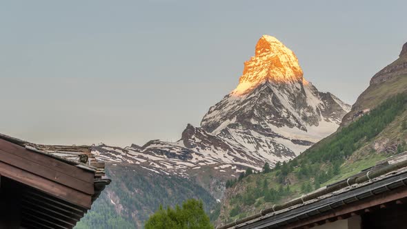 Zermatt Switzerland Sunrise On The Matterhorn 4K HD 16x9 23.976