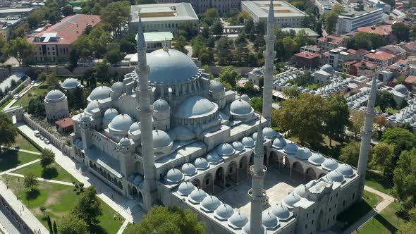 Slowly Circling Around Suleymaniye Mosque in Istanbul with Green Surroundings, Epic Aerial Slide