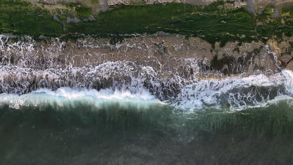 Texture of the rocky shore