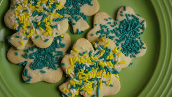 Cinematic, Rotating Shot of Saint Patty's Day Cookies on a Plate - COOKIES ST PATTY 006