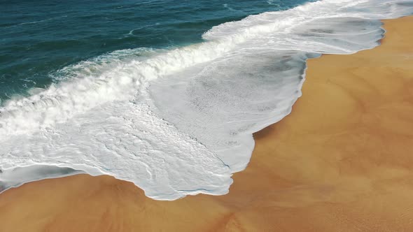 Pictorial Ocean Waves Wash Sand Beach Mixing Nature Colors