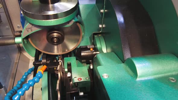 Automatic Machine for Sharpening Circular Saws