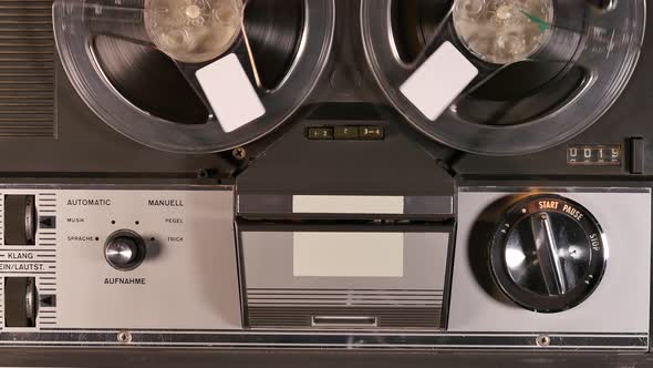 Basic Reel to Reel Tape recorder playing music