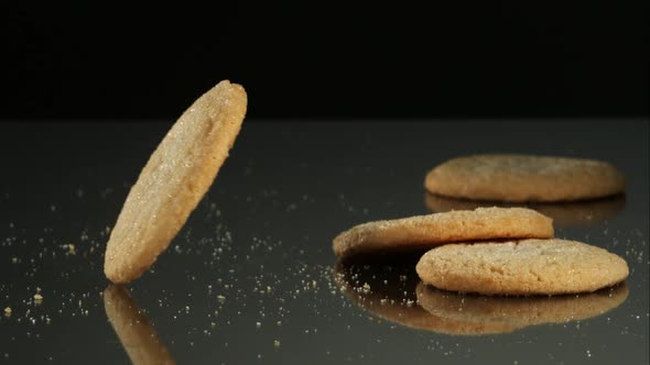 Cookies falling and bouncing in ultra slow motion 1500fps - reflective surface - COOKIES PHANTOM 