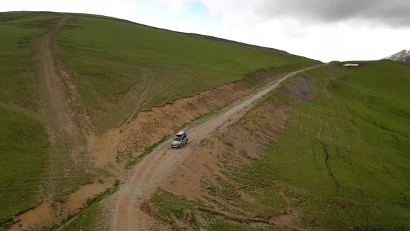 Off Road Tourist Car Rides Offroad in the Highlands