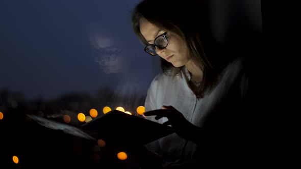 Lonely Person And The Tablet PC