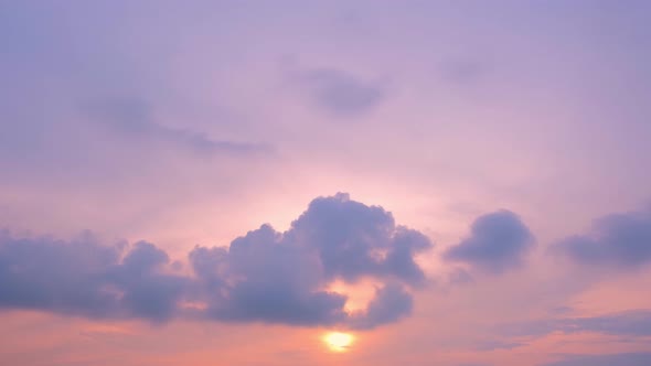 4K UHD : Timelapse of beautiful sky with clouds background