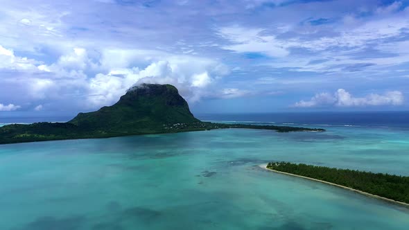 Village Tamarin, Mount Tamarin, Mount Le Morne in the back, Mauritius