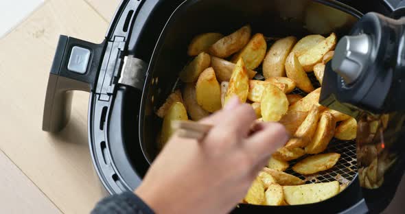 Homemade potato air fryer at home