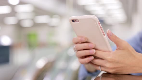 Woman use of mobile phone 